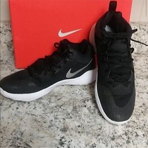Men’s size 8 1/2 Nike shoes